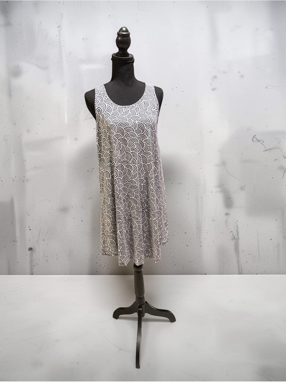 Blue & White Scallop Print Sleeveless Shift Dress